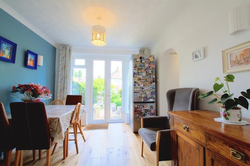 Room Arno Vale Road in Nottingham