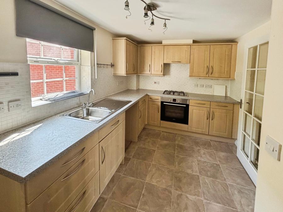 Flat Bridgewater Close in Salisbury