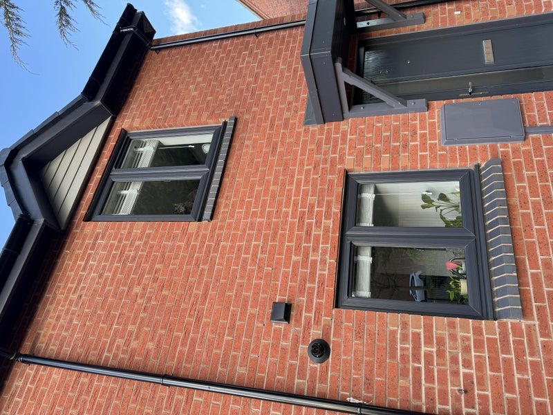 Room Seven Acre Close in Warwick