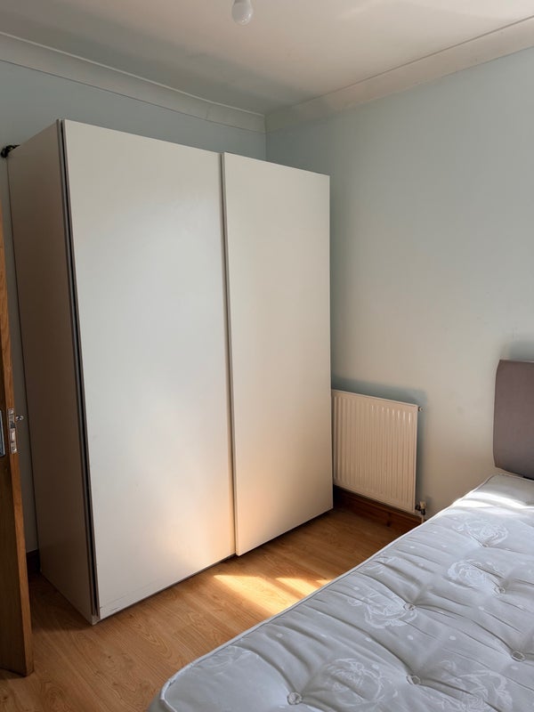 Room Hockley Avenue in Greater London