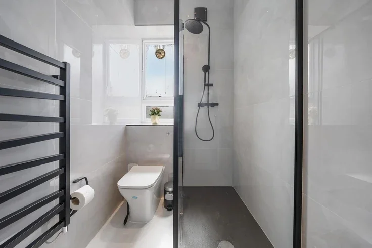 Flat Lower Belgrave Street in City of Westminster