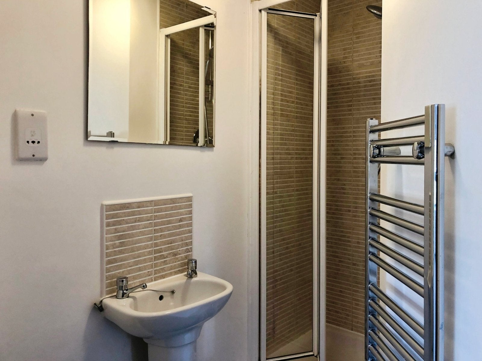 Flat Ellerby Lane in Leeds