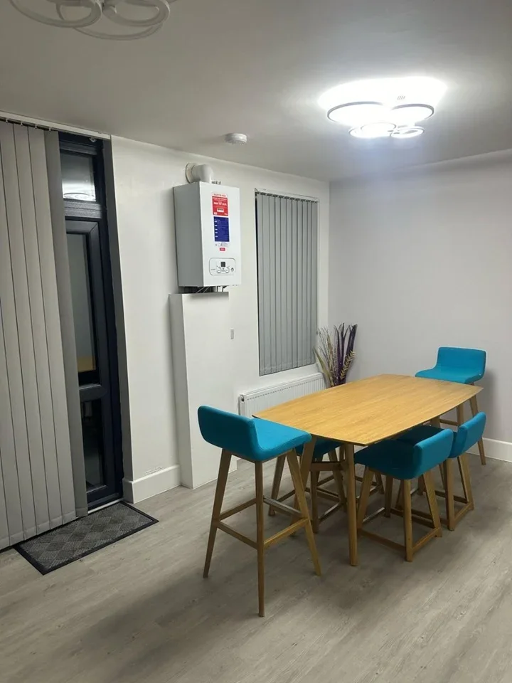 Room Philip Lane in Greater London