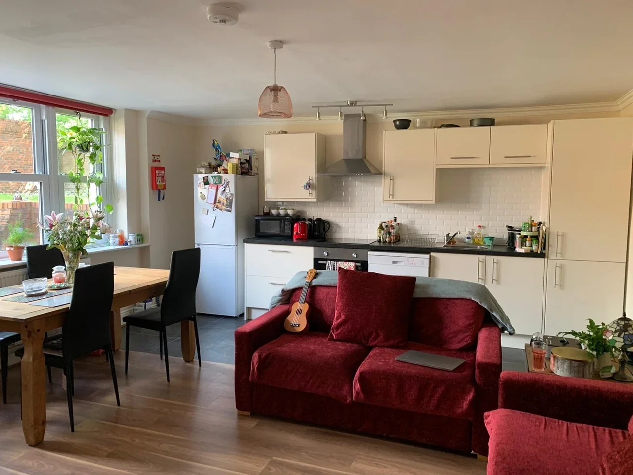 Flat Parkfield Road in Liverpool