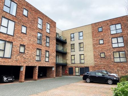 Flat Harland Court in West Suffolk