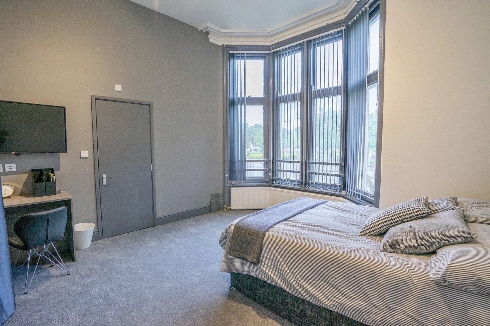Room Regent Road in Leicester
