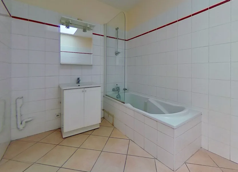 Flat Rue Charton in Oullins-Pierre-Bénite