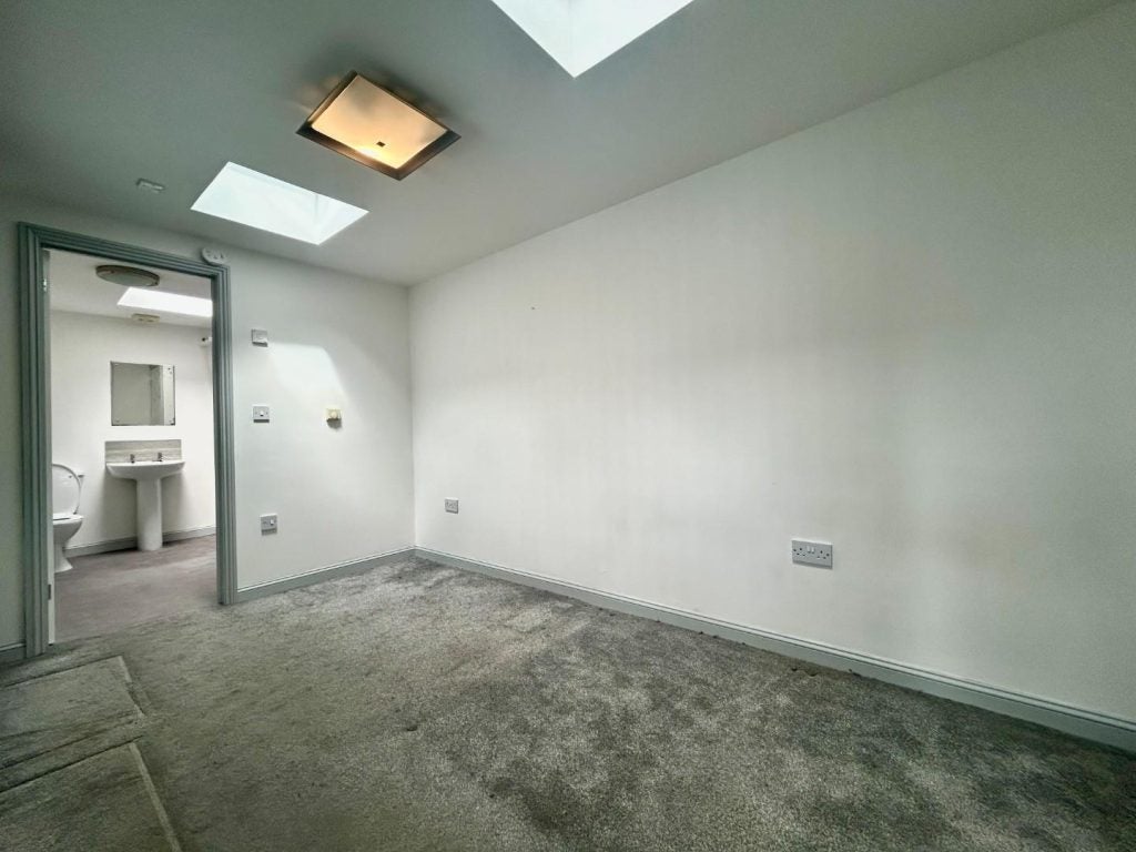 Flat Elm Grove in Brighton