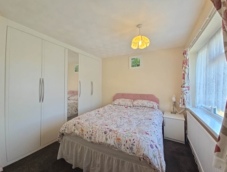 Room Harcourt Drive in Reading