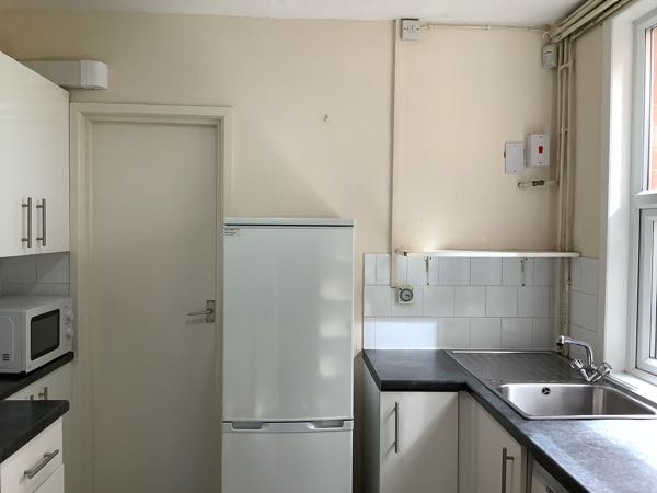 Room Balfour Road in Nottingham