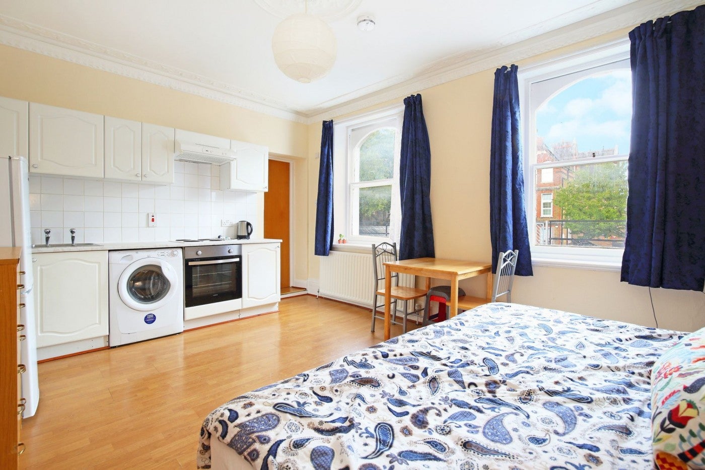 Flat Lotus Mews in Greater London