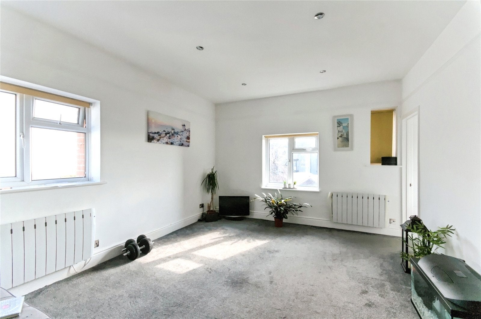 Flat Hurst Road in Eastbourne