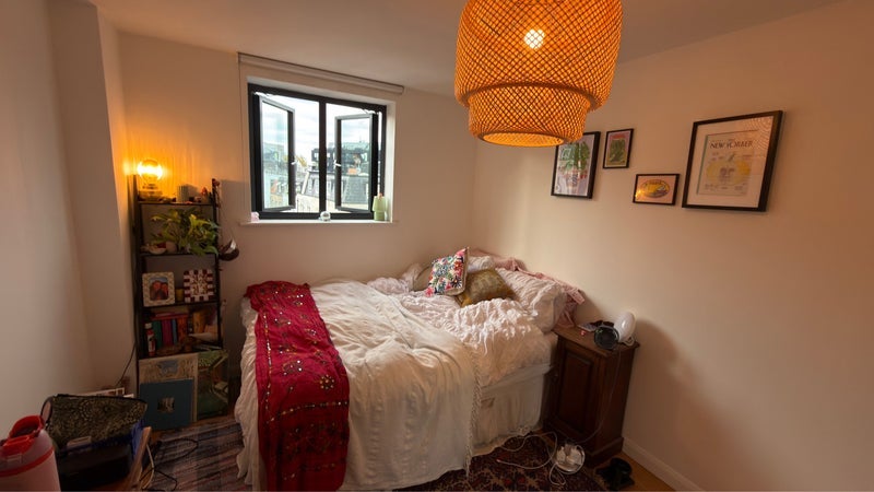 Room Mare Street in Greater London