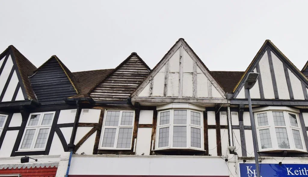 Flat Pinner Green in Greater London