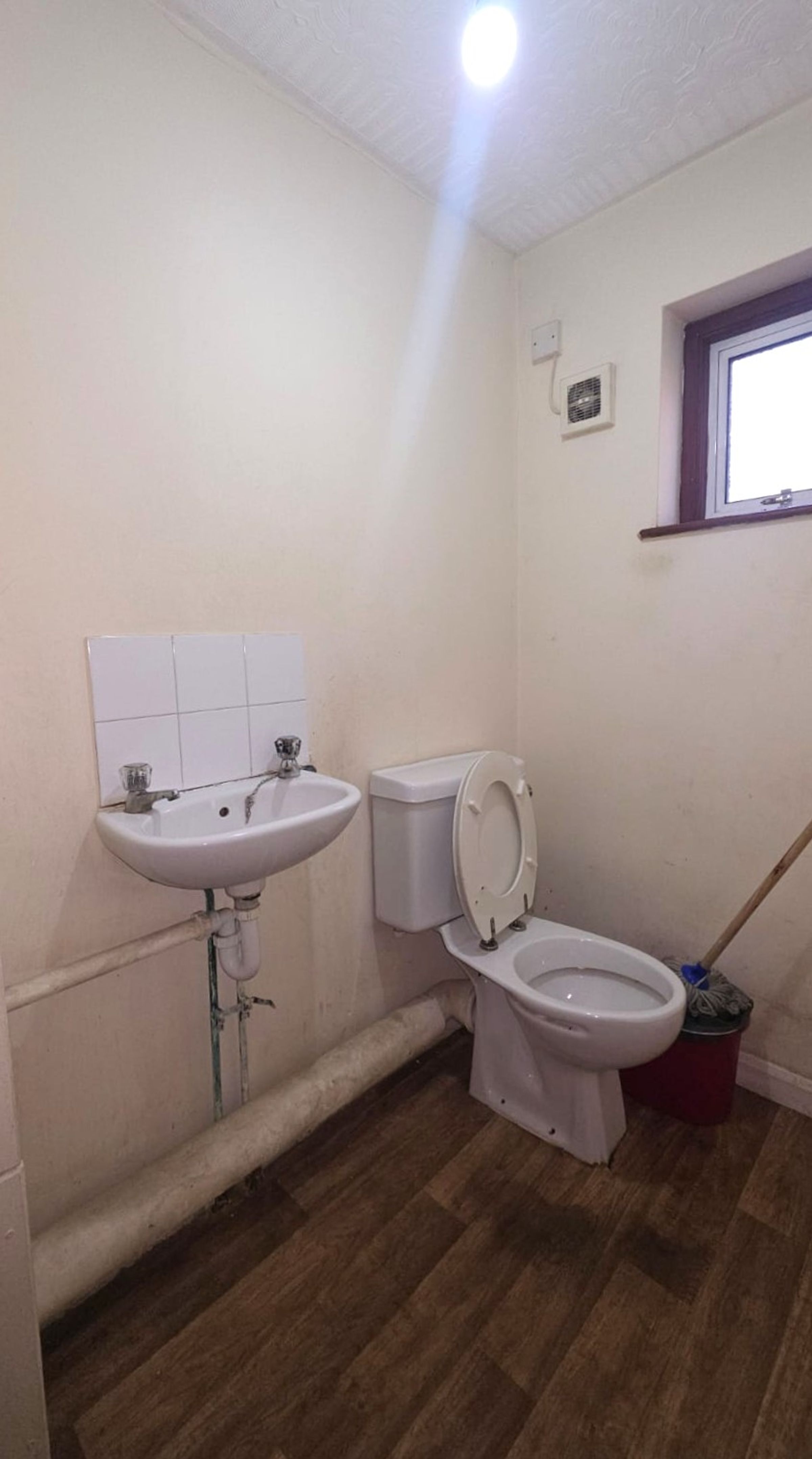 Flat Manpreet Court in Greater London