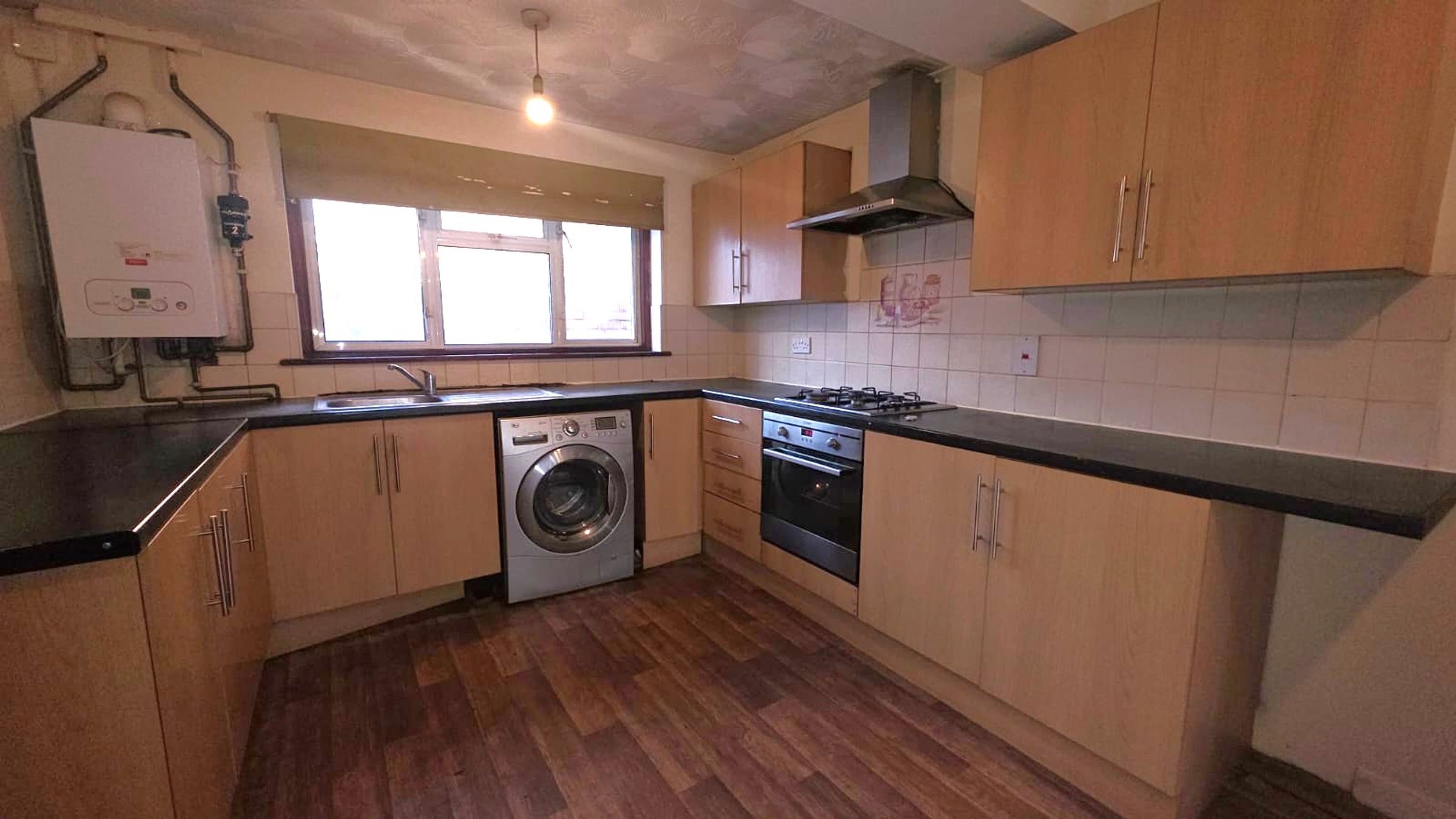 Flat Manpreet Court in Greater London