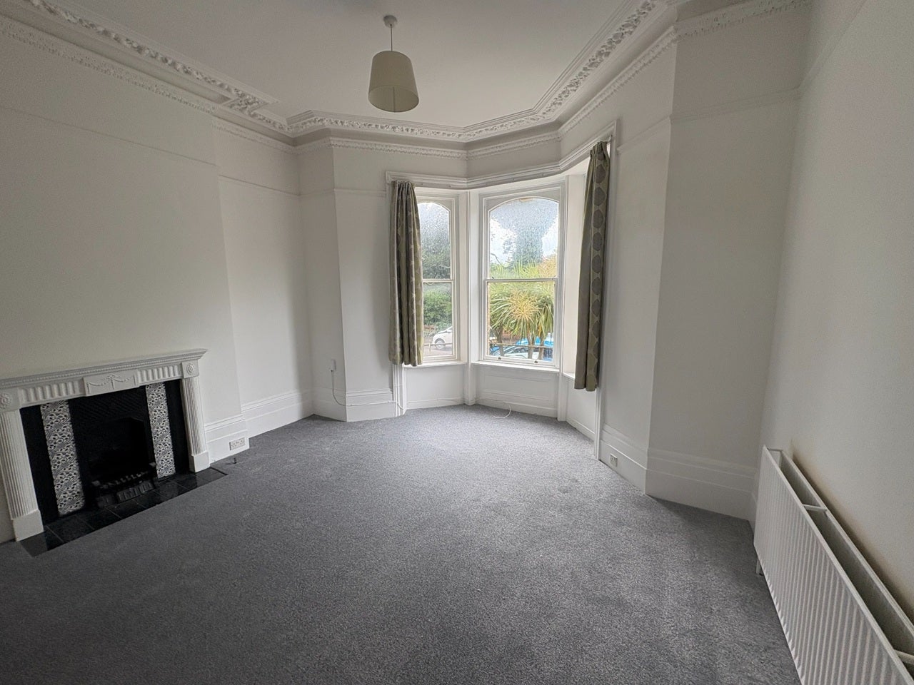 Flat Westbourne Gardens in Folkestone and Hythe District