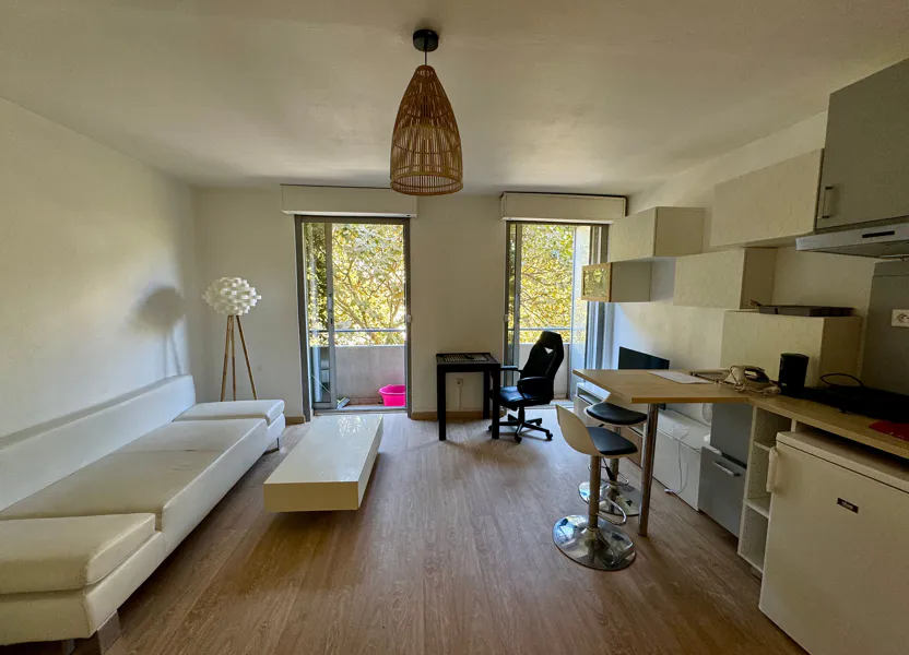 Flat Rue Jules Vallès in Sète