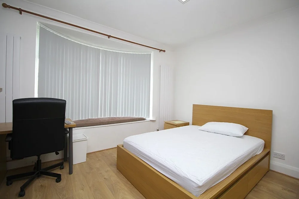 Room Forest Road in Charnwood