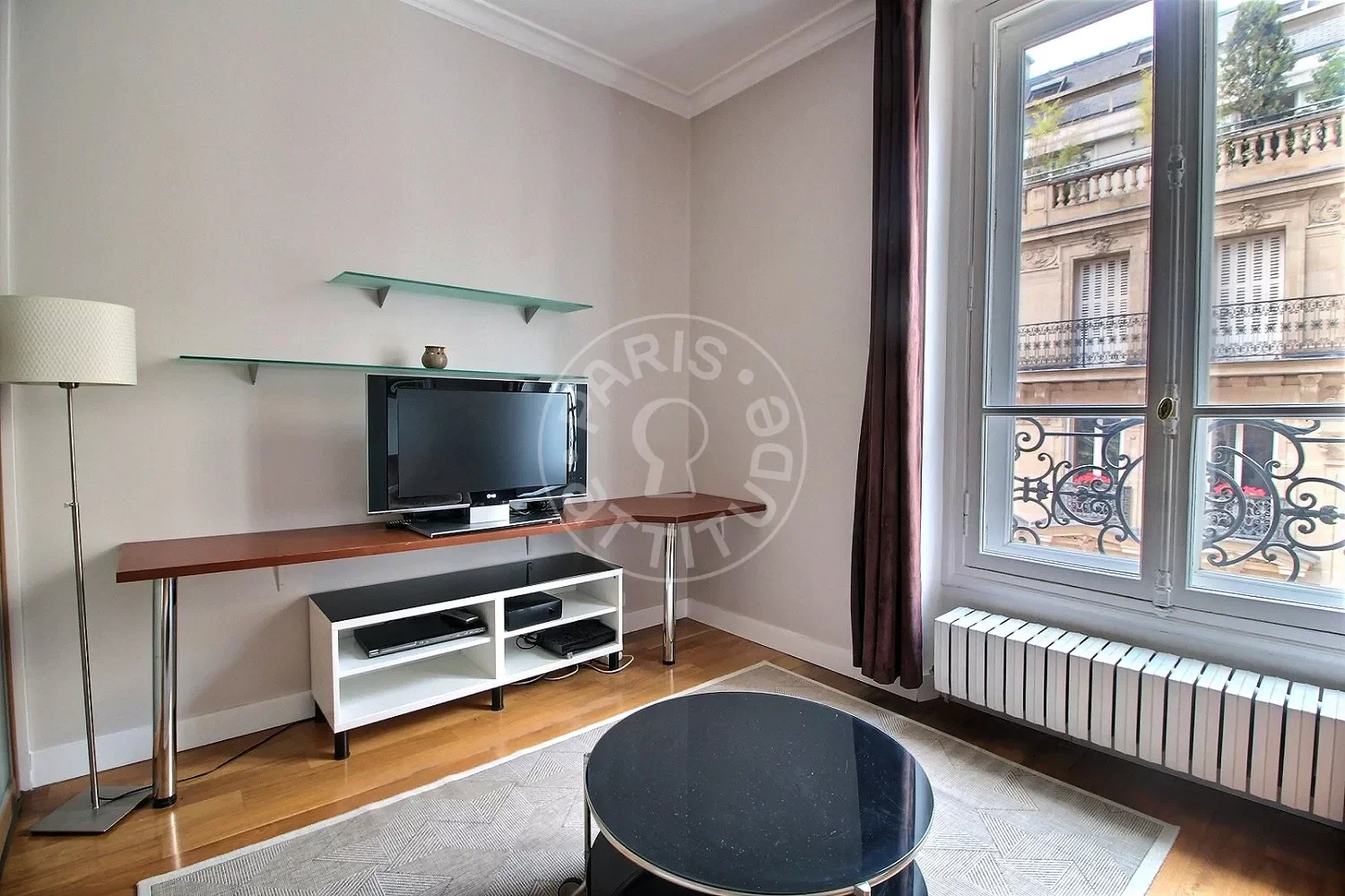 Appartement Rue de Berri à Paris