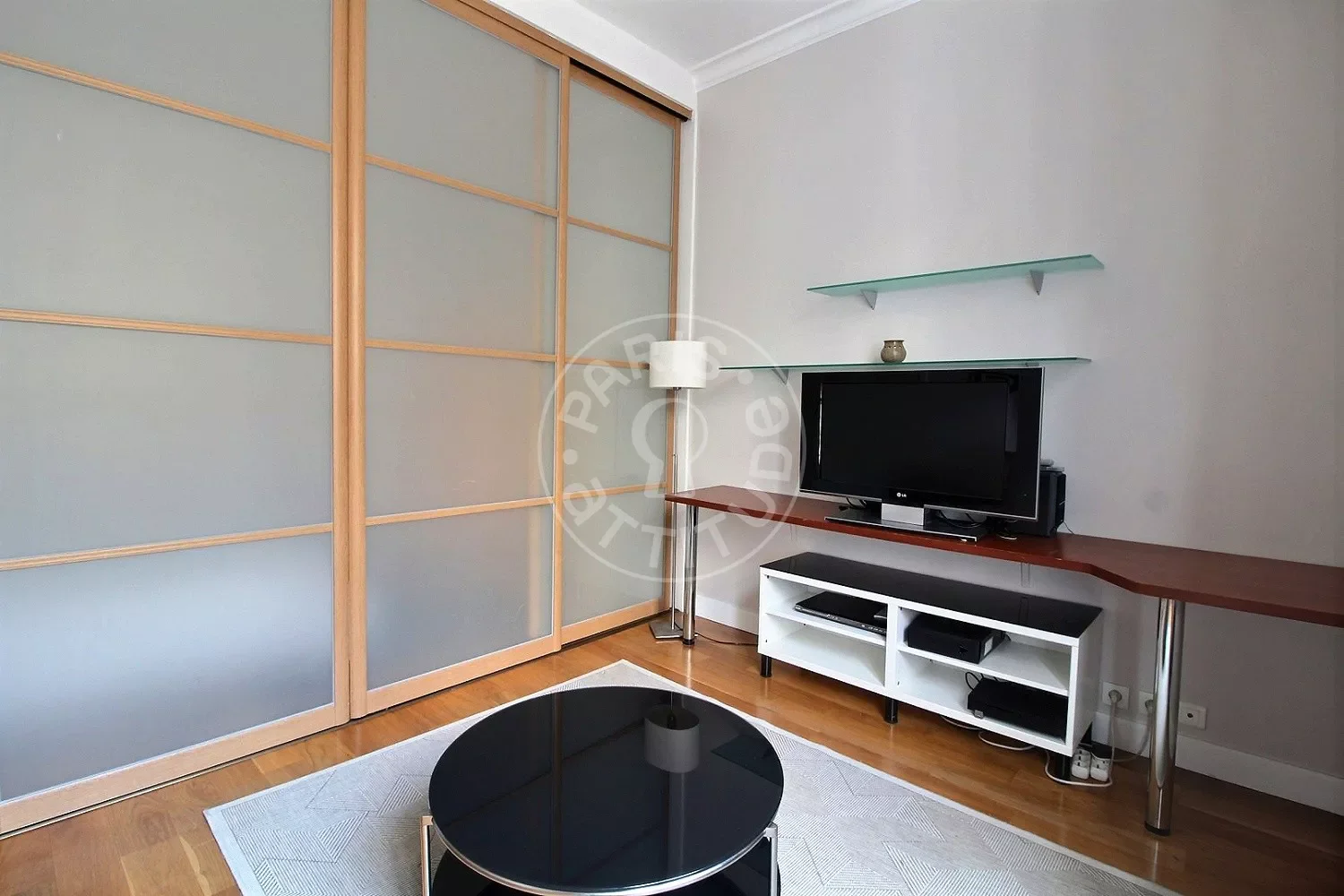 Appartement Rue de Berri à Paris