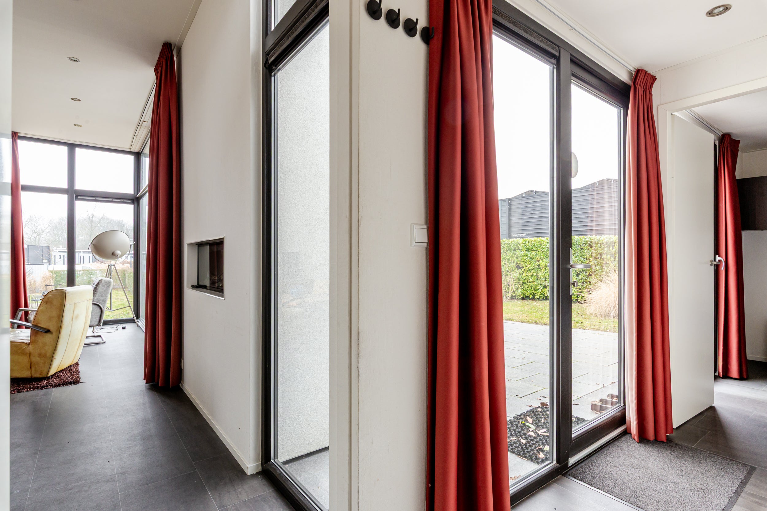 Vrijstaande woning te koop: Zuiderweg 2R-0090, Halfweg