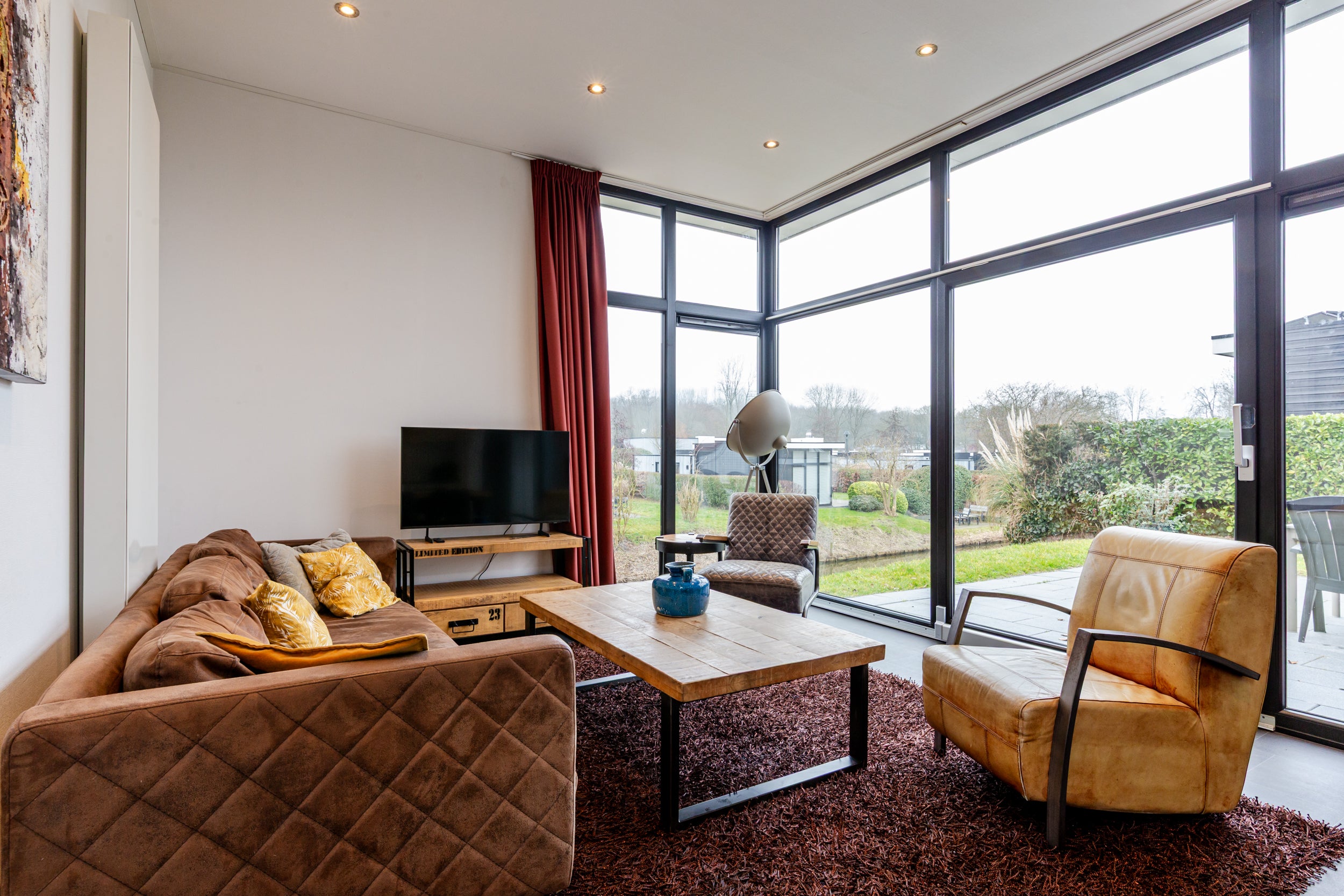 Vrijstaande woning te koop: Zuiderweg 2R-0090, Halfweg