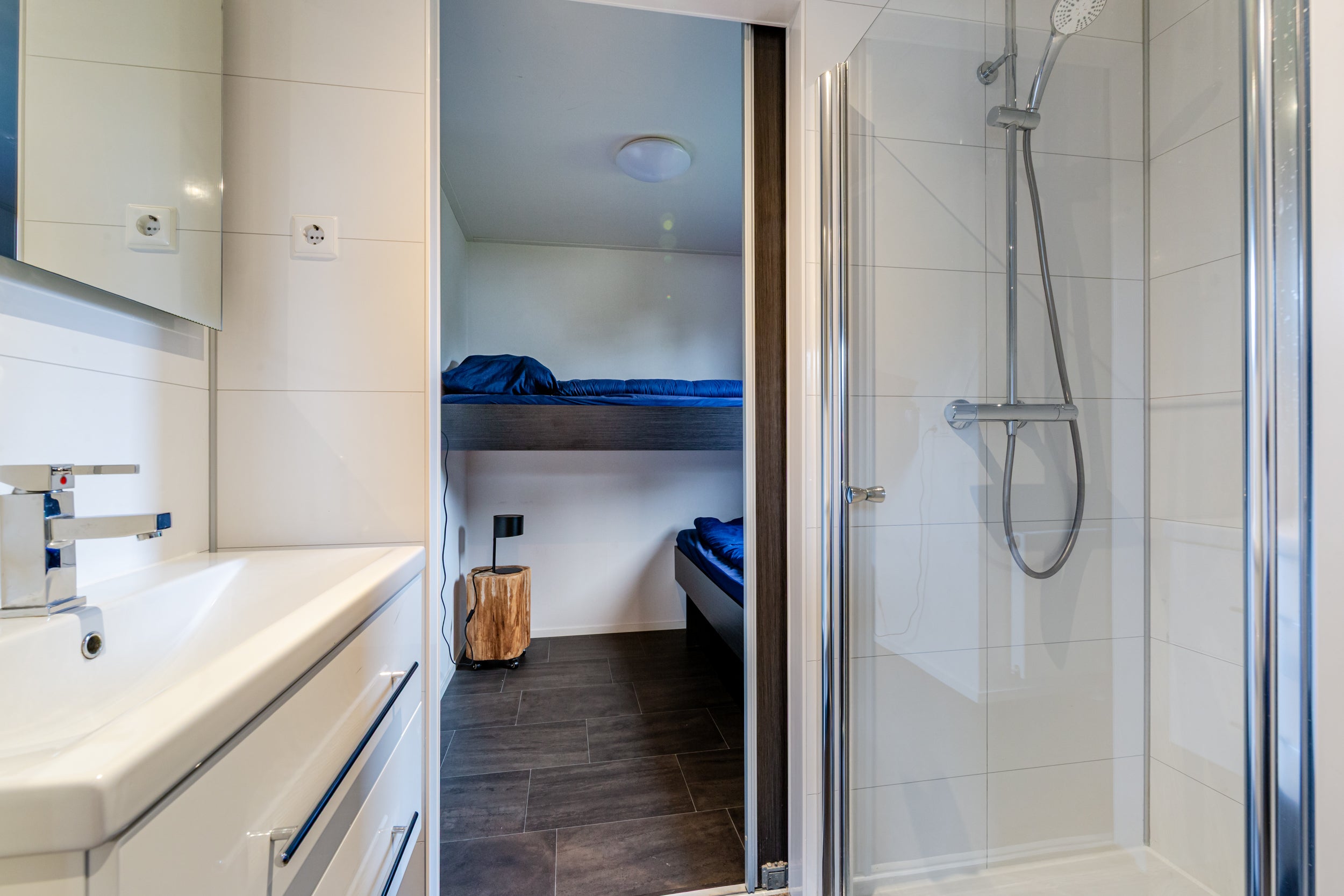 Vrijstaande woning te koop: Zuiderweg 2R-0090, Halfweg
