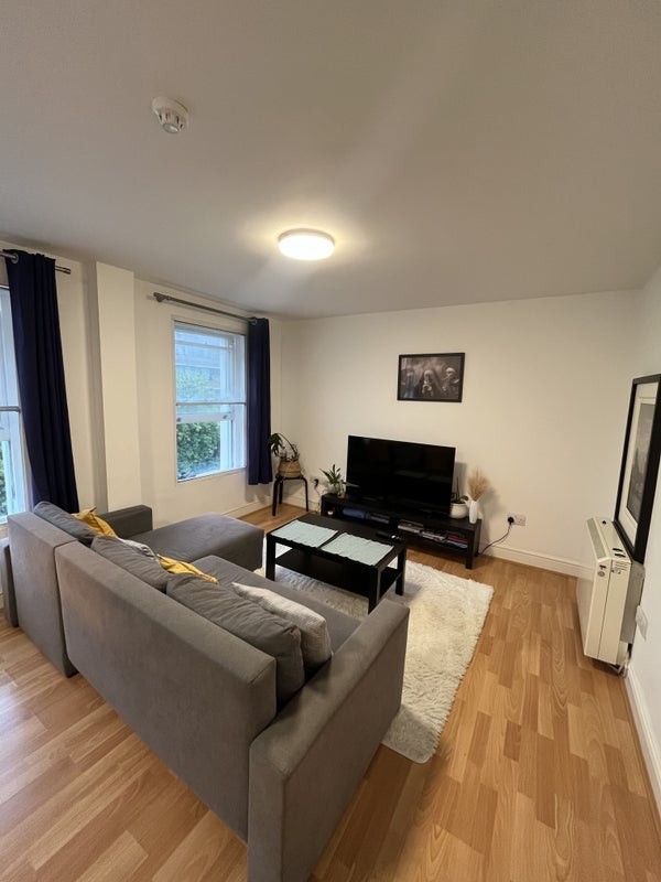 Room Marchmont Street in Greater London