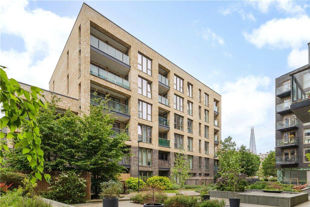 Flat Haven Way in Greater London