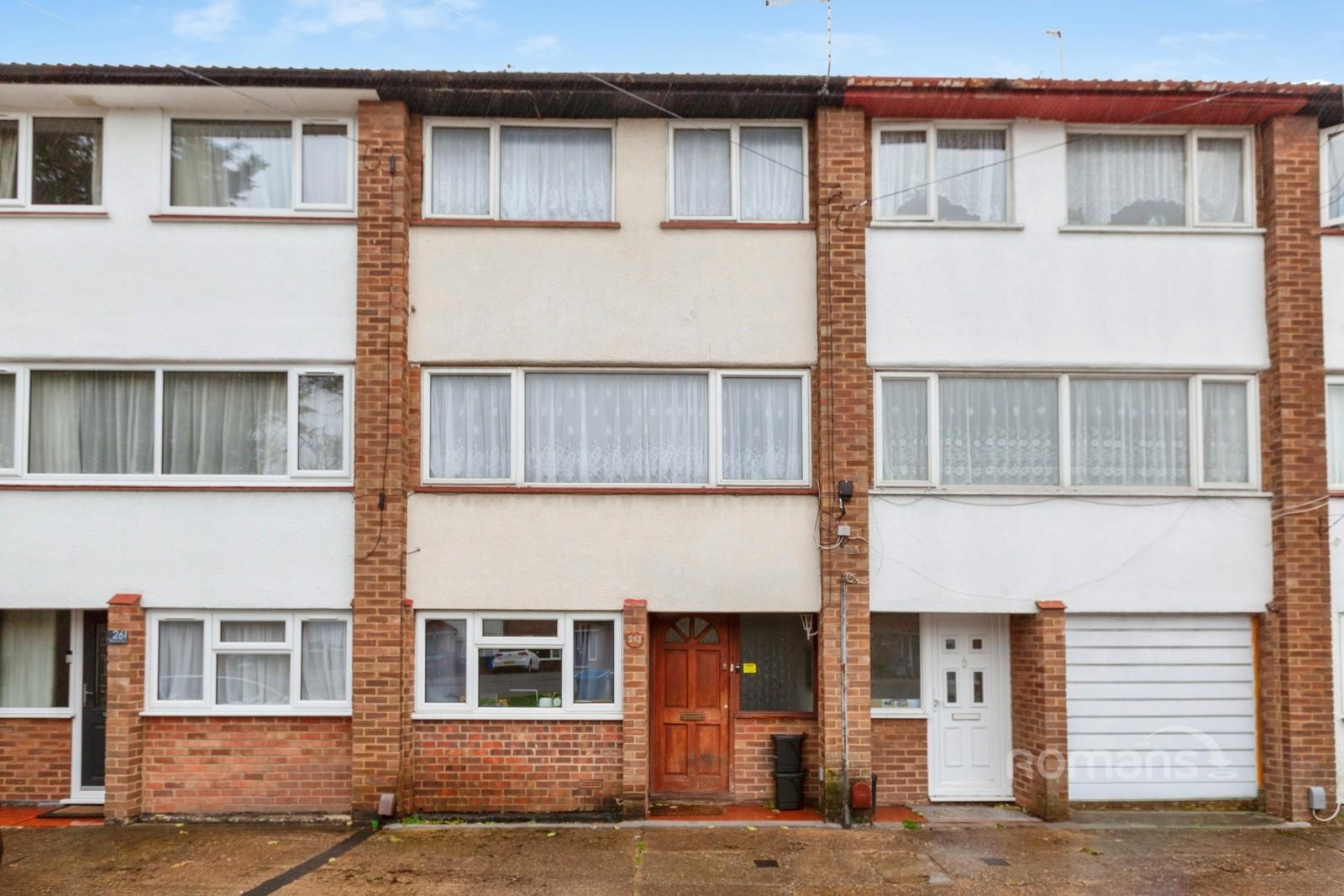Flat Dedworth Road in Windsor