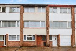 Flat Dedworth Road in Windsor