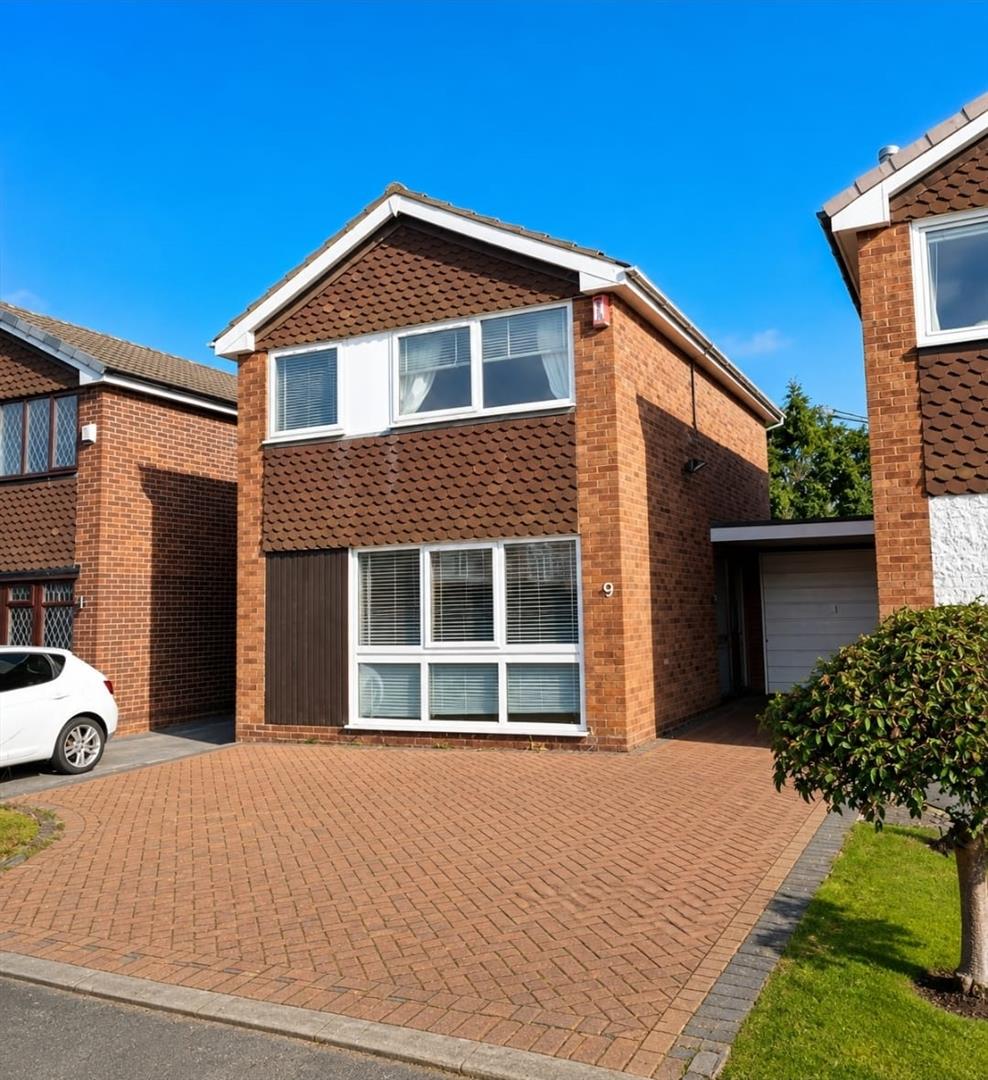 House Daffodil Place in Walsall