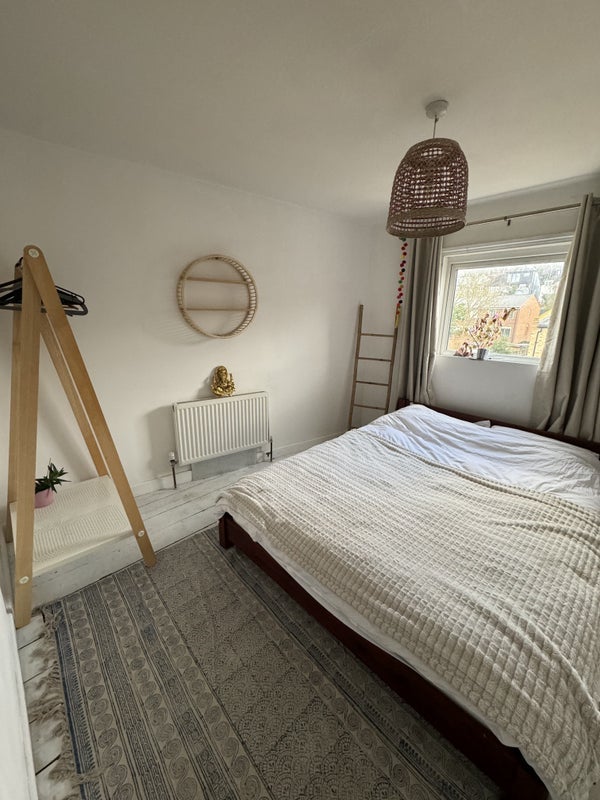 Room Wood Vale in Greater London