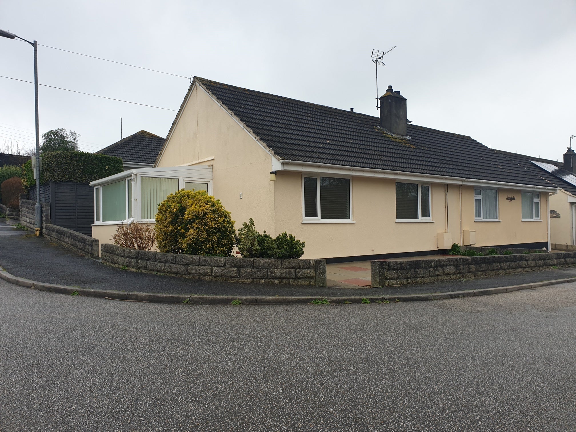House Beverley Crescent in Hayle