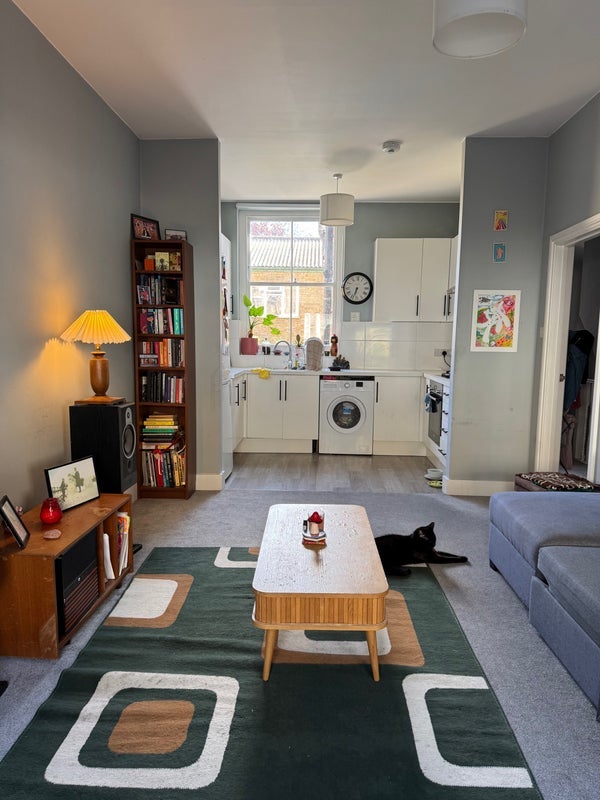 Room Chatsworth Road in Greater London