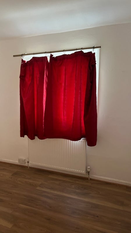 Room Flexmere Road in Greater London