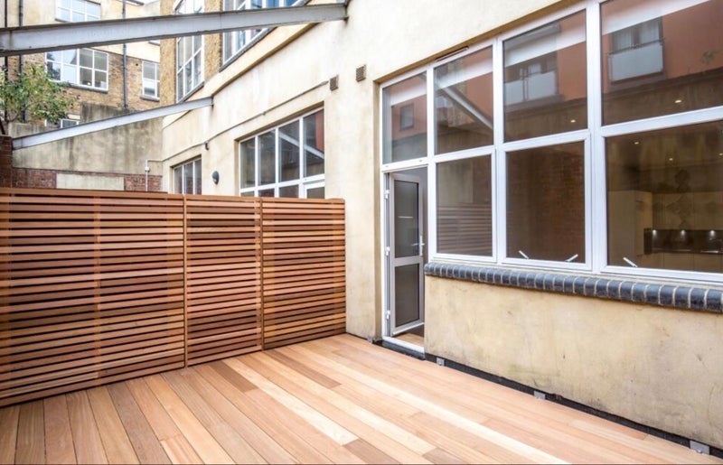 Room Shacklewell Lane in Greater London
