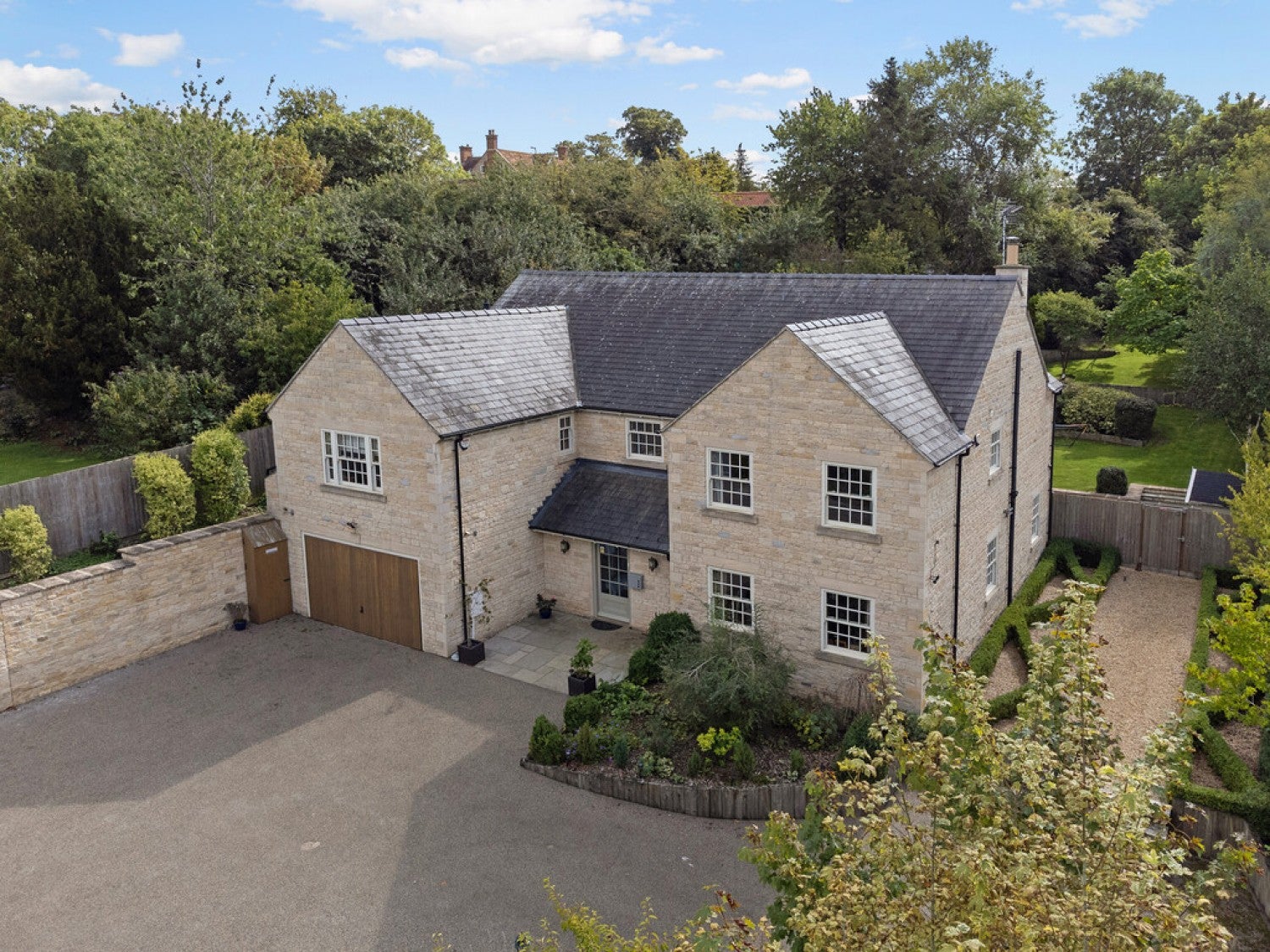 House Lower Road in South Kesteven