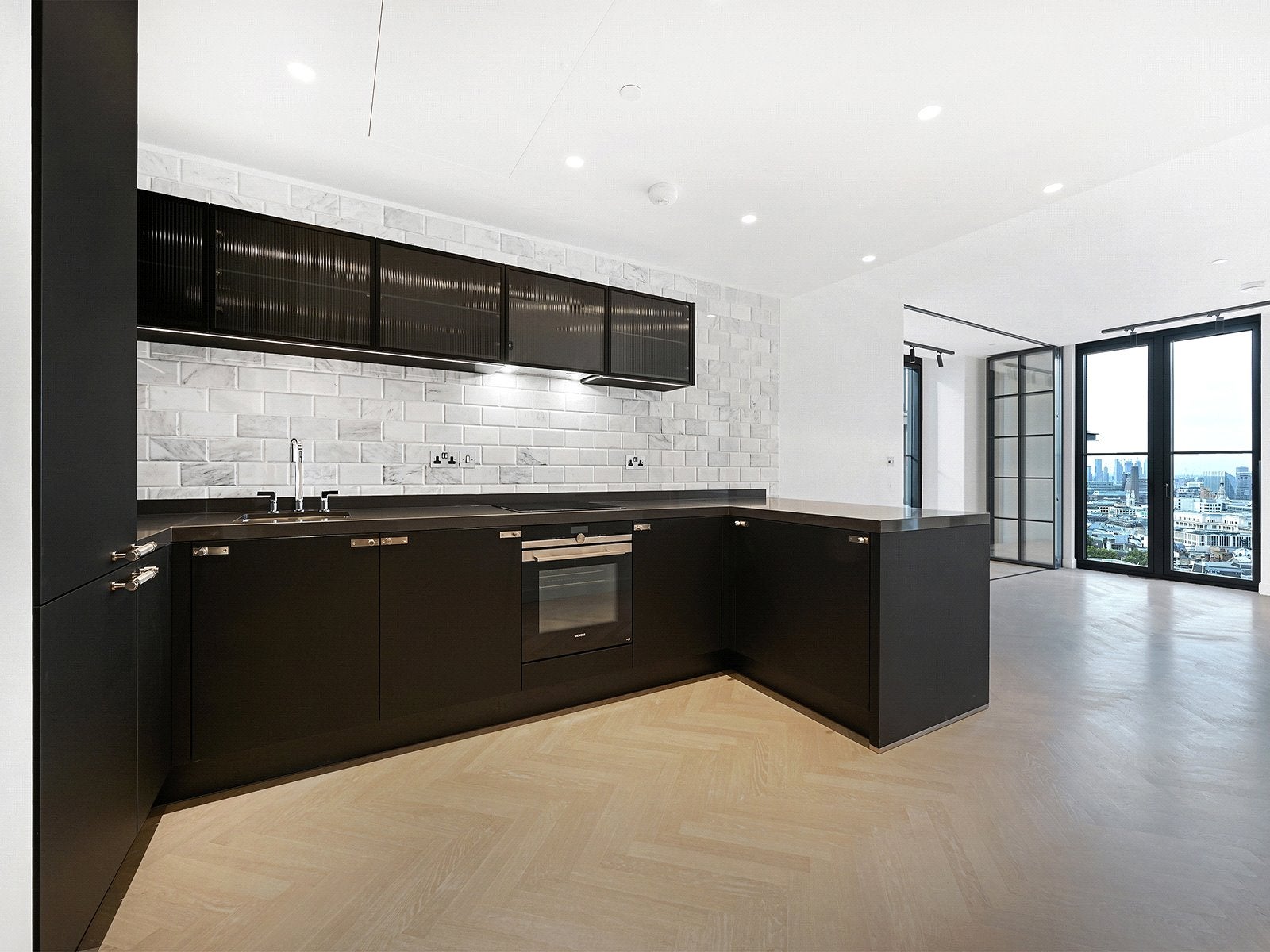 Flat Earl Street in Greater London
