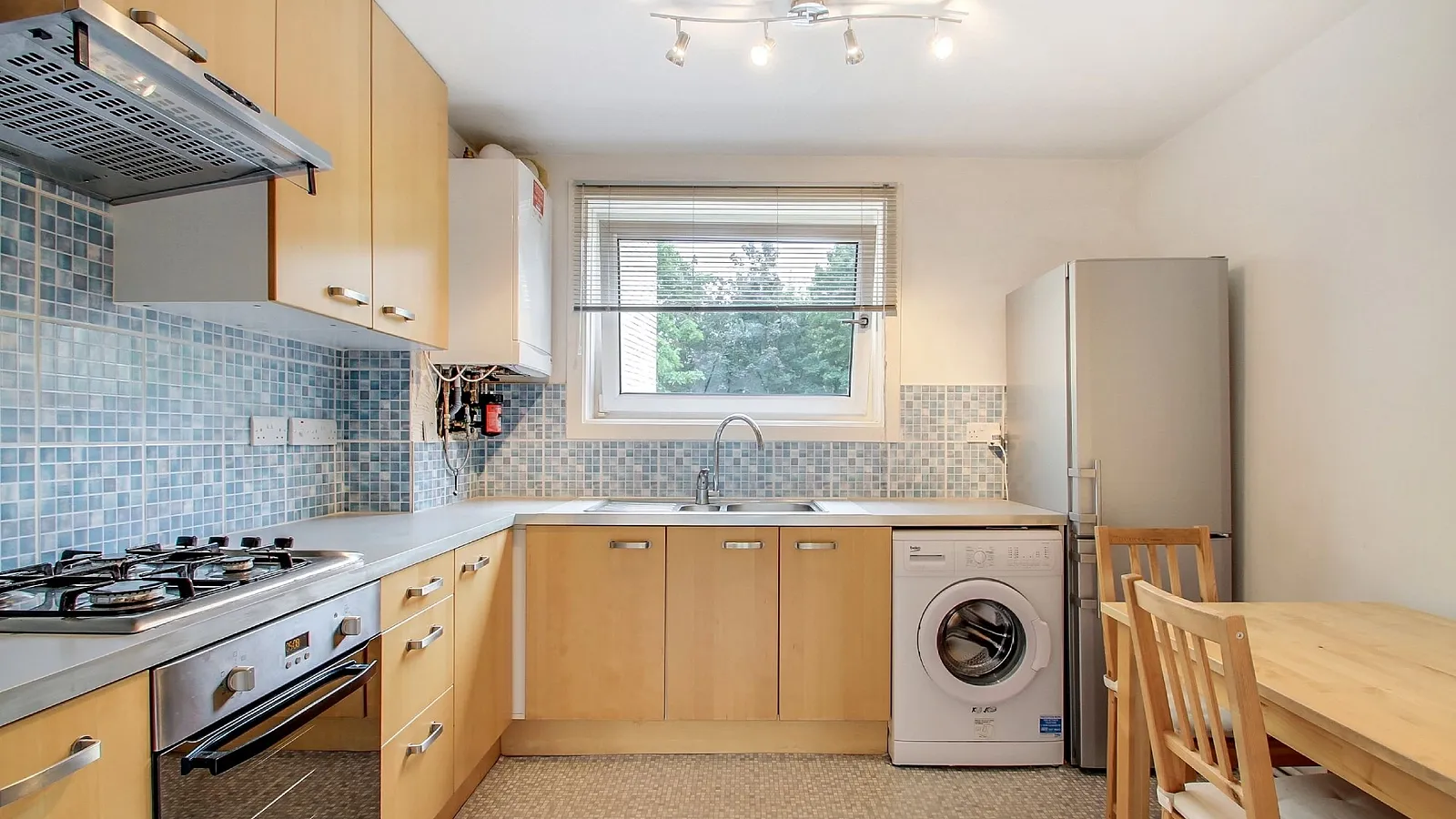 Flat Moelwyn Hughes Court in Greater London