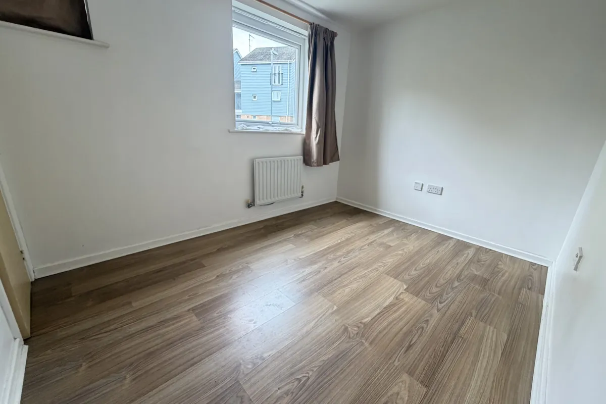 Flat Follager Road in Rugby