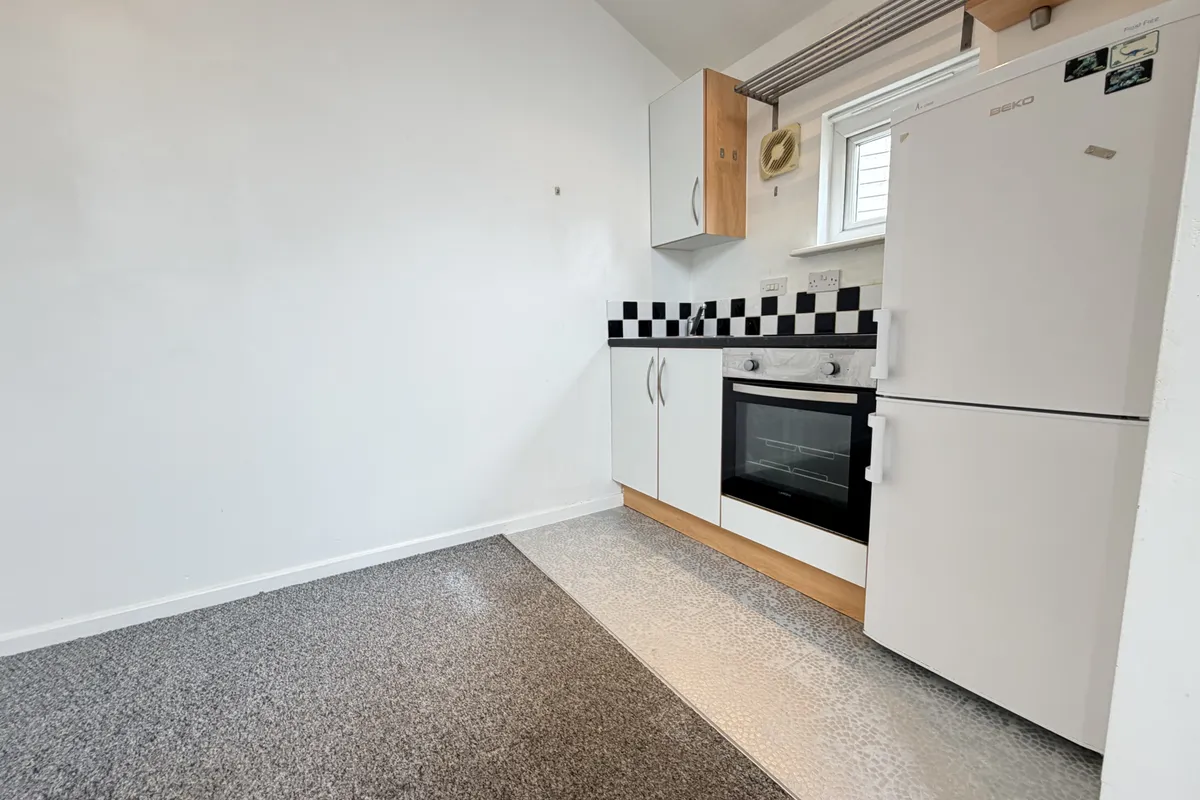 Flat Follager Road in Rugby