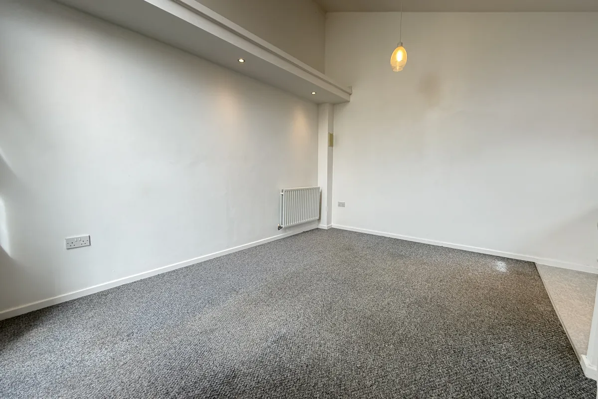 Flat Follager Road in Rugby