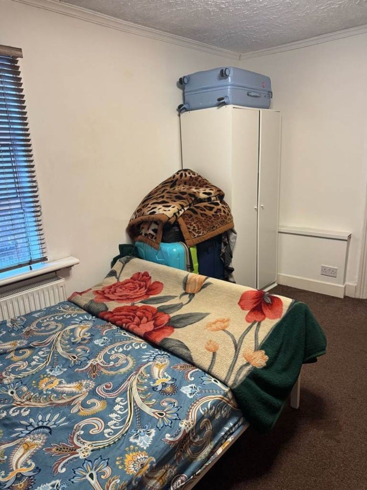 Room Spondon Road in Greater London