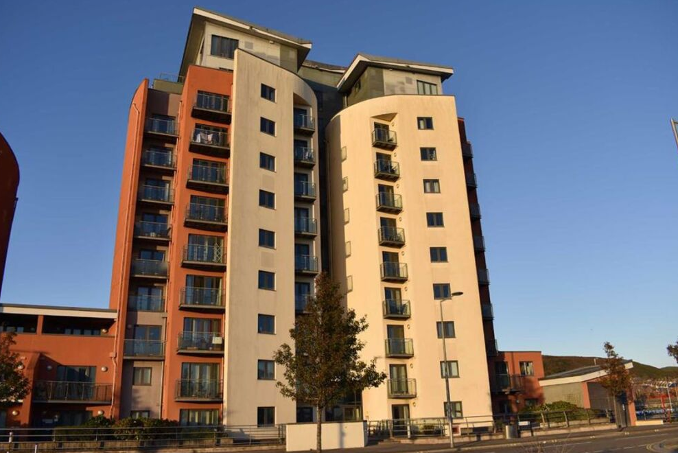 Flat King's Road in Swansea