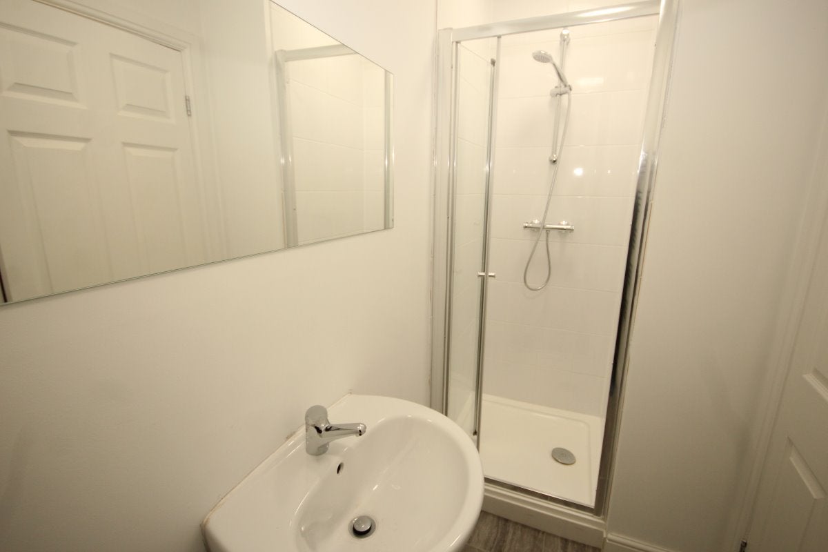 Room Ludlow Road in Chester