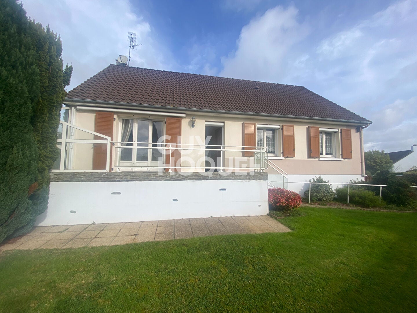 House D 340 in Périers