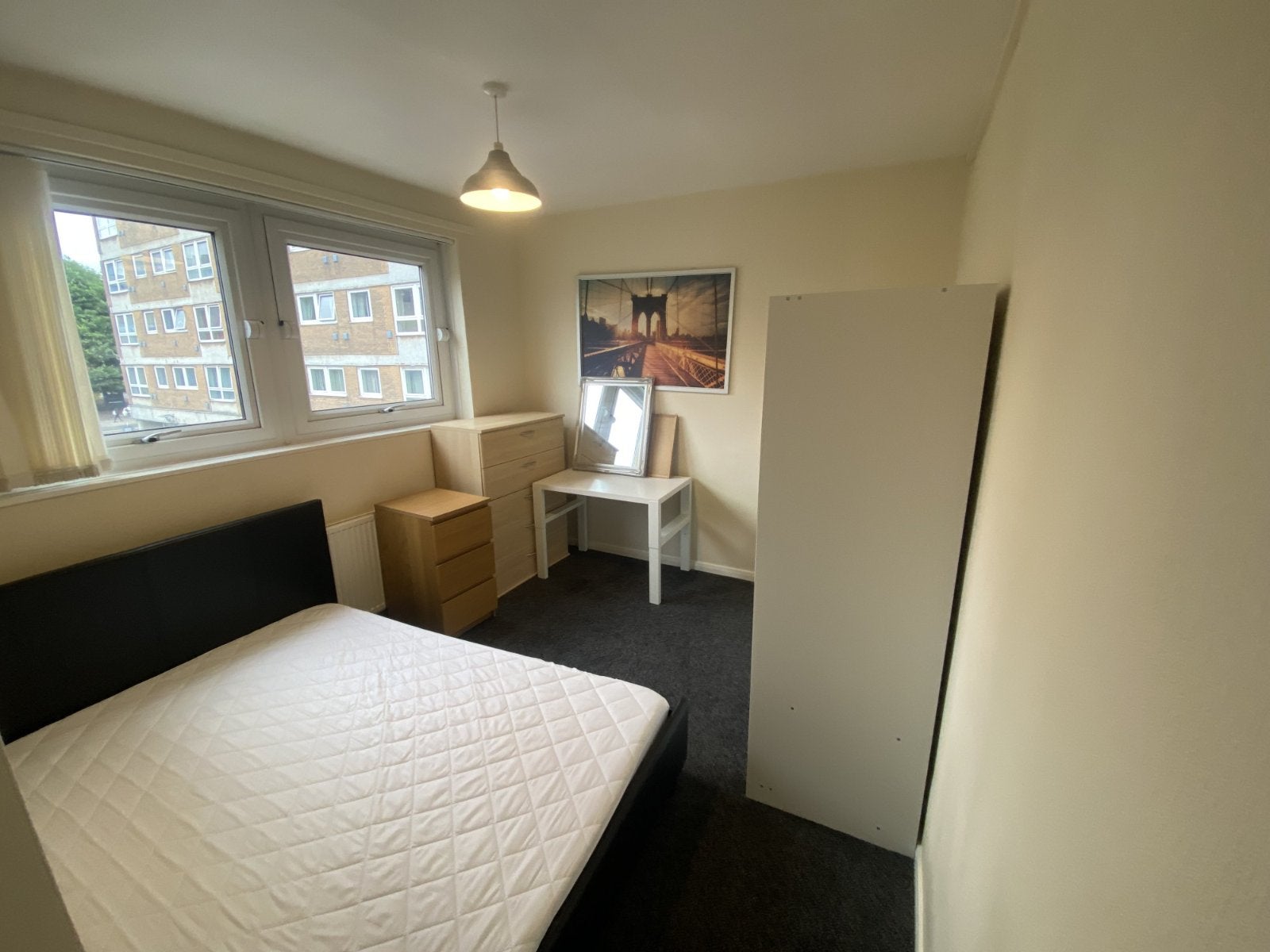 Flat Duncombe Street in Leeds