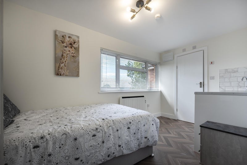 Room Quincewood Gardens in Tonbridge and Malling